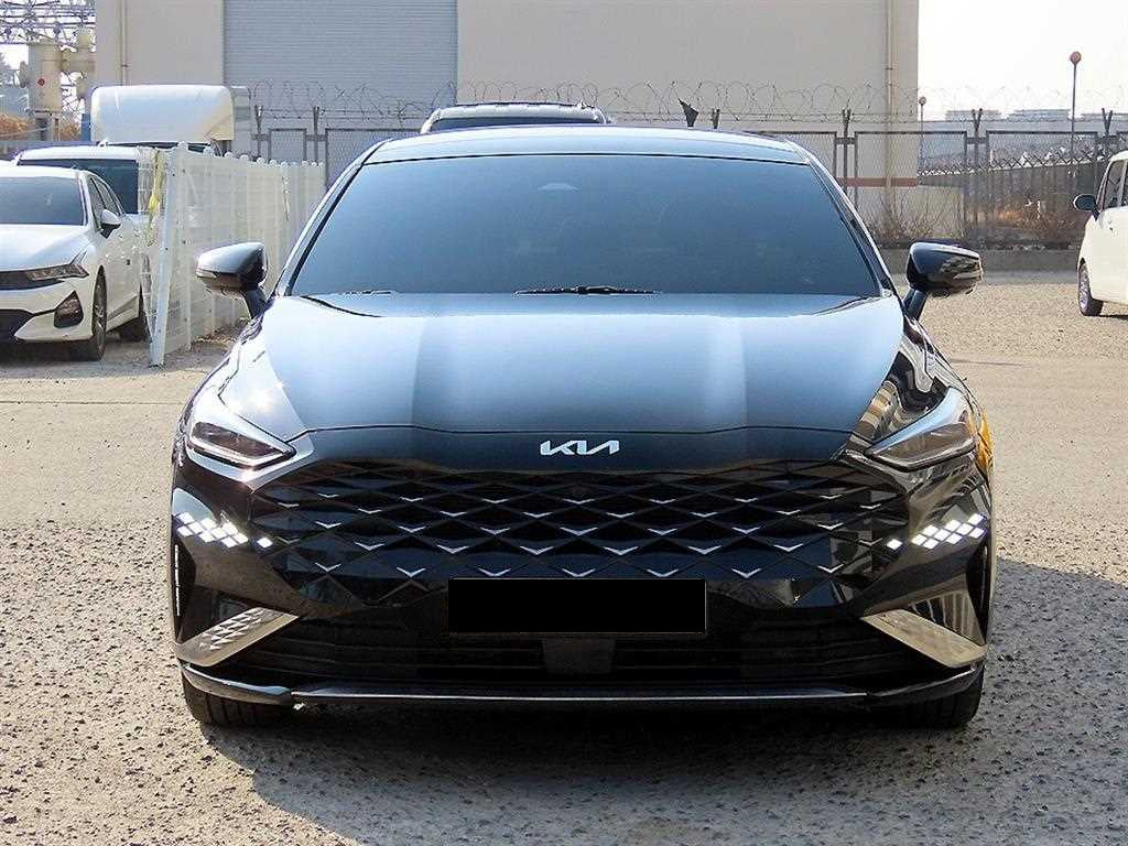 Kia K8 — photo 01