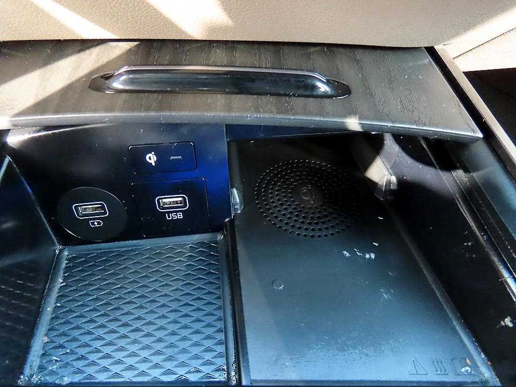 Kia K8 — photo 14