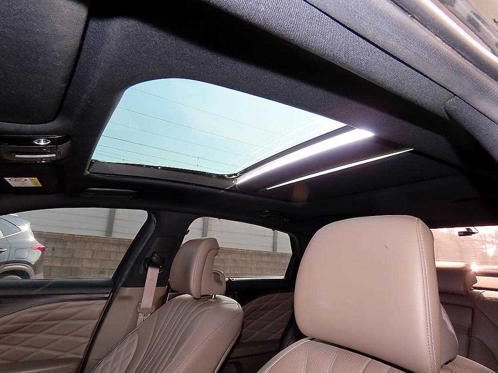 Kia K8 — photo 16