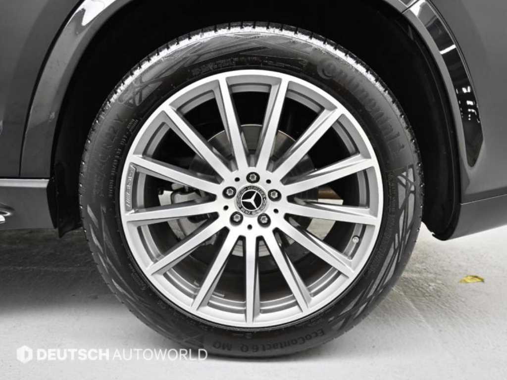 Mercedes-Benz GLS-Class — photo 05
