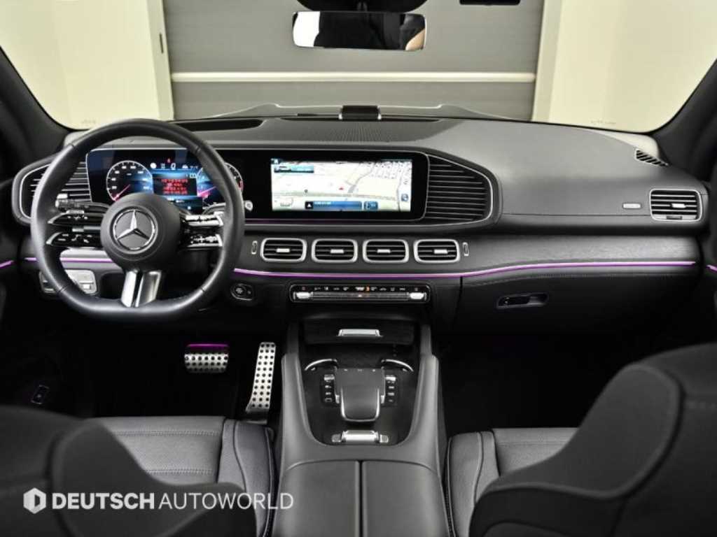 Mercedes-Benz GLS-Class — photo 07