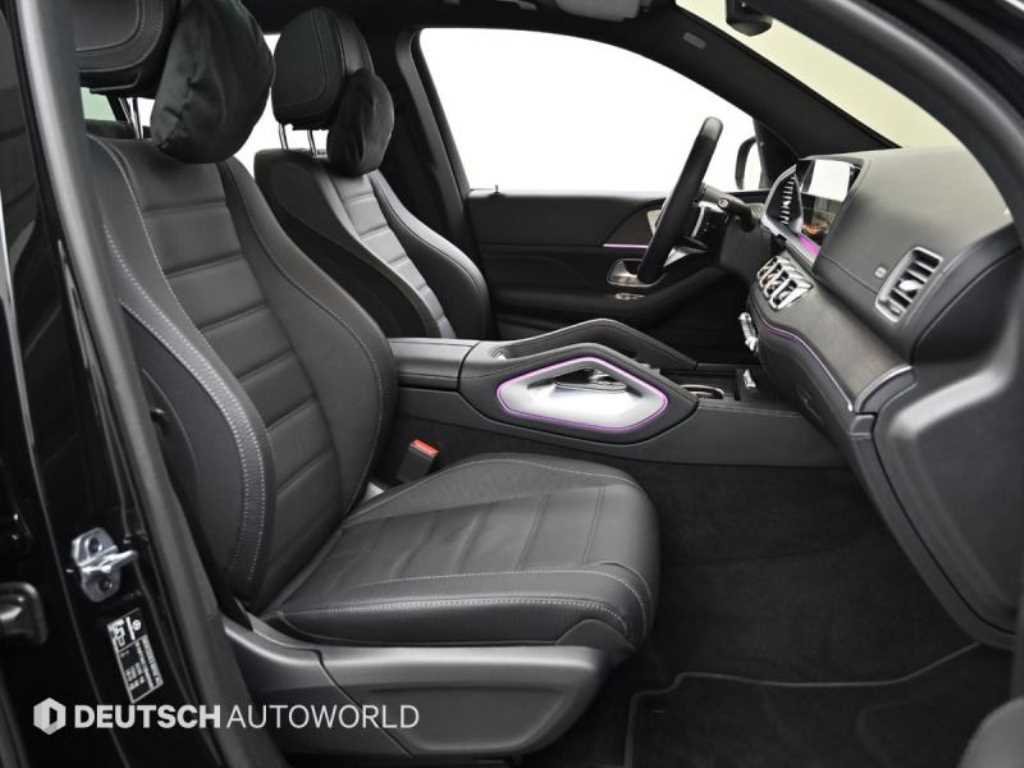 Mercedes-Benz GLS-Class — photo 10