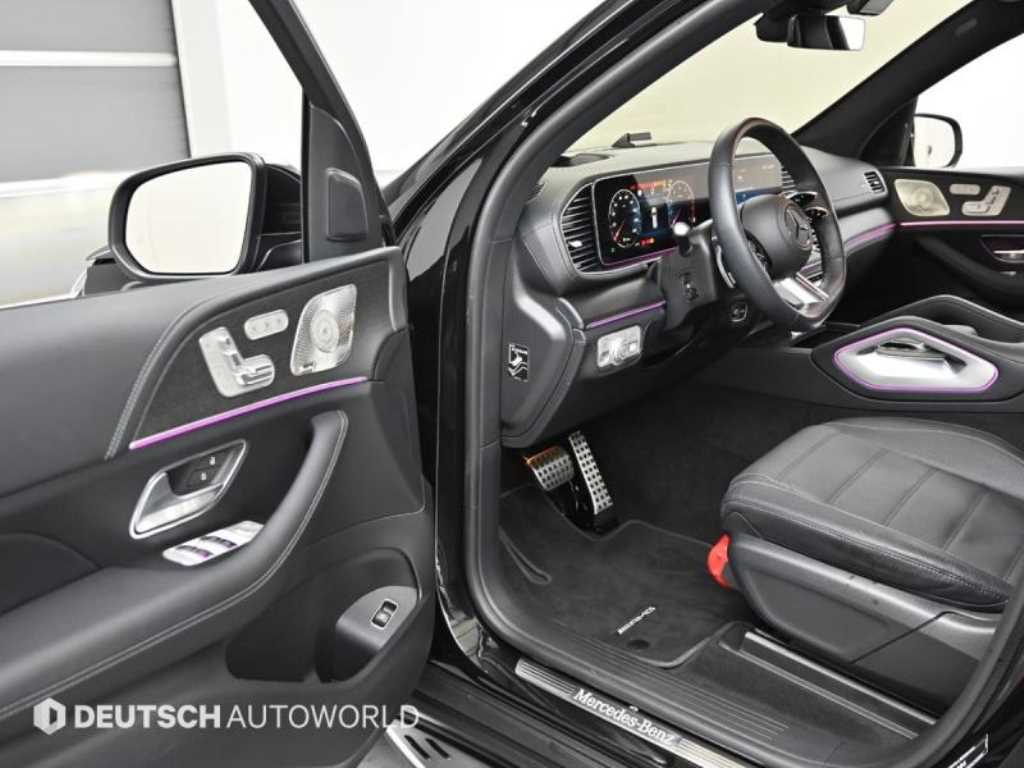 Mercedes-Benz GLS-Class — photo 11