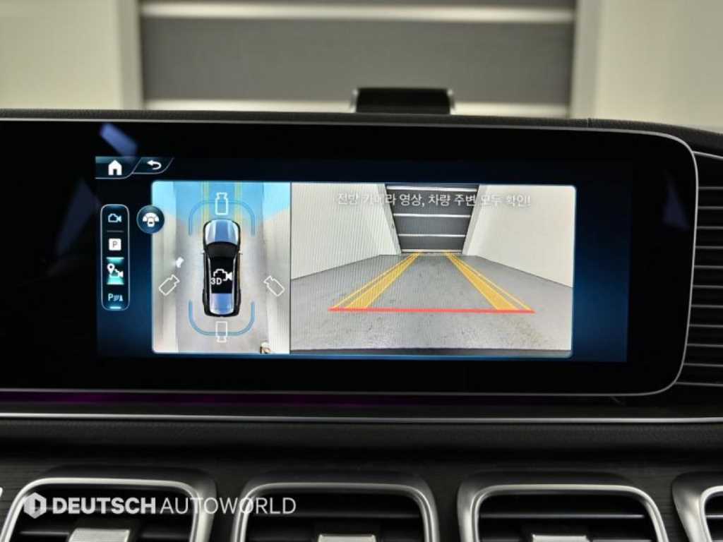 Mercedes-Benz GLS-Class — photo 15