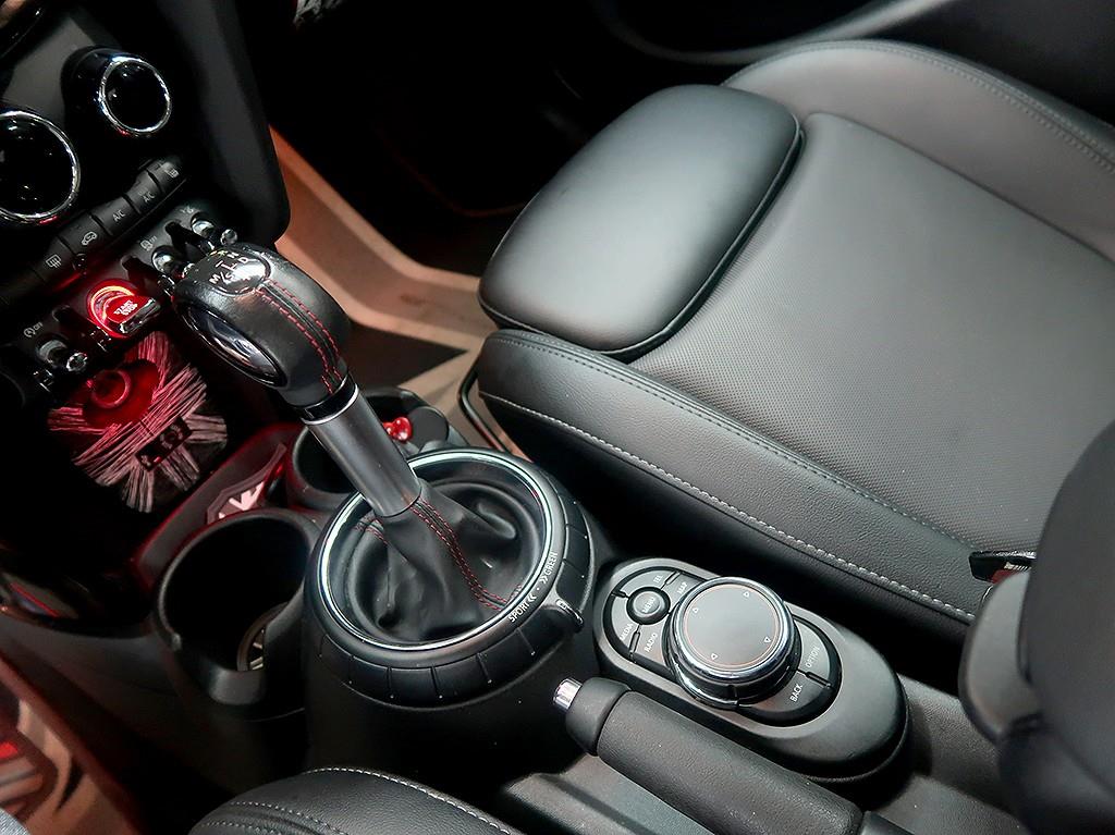 Mini Cooper — photo 10