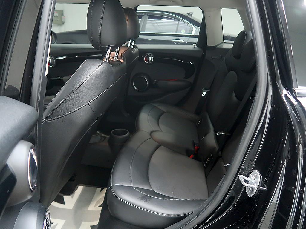 Mini Cooper — photo 12