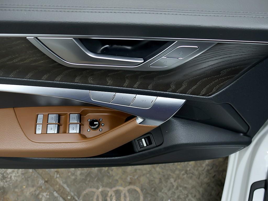 Audi A6 — photo 13