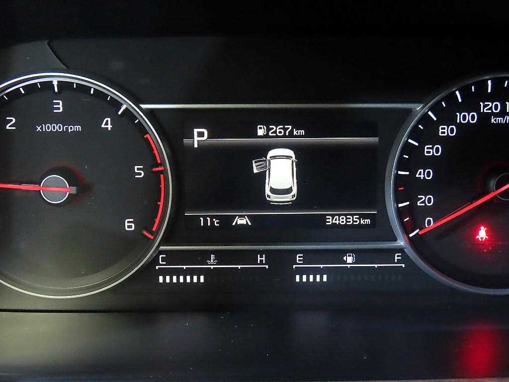 Kia Sorento — photo 09