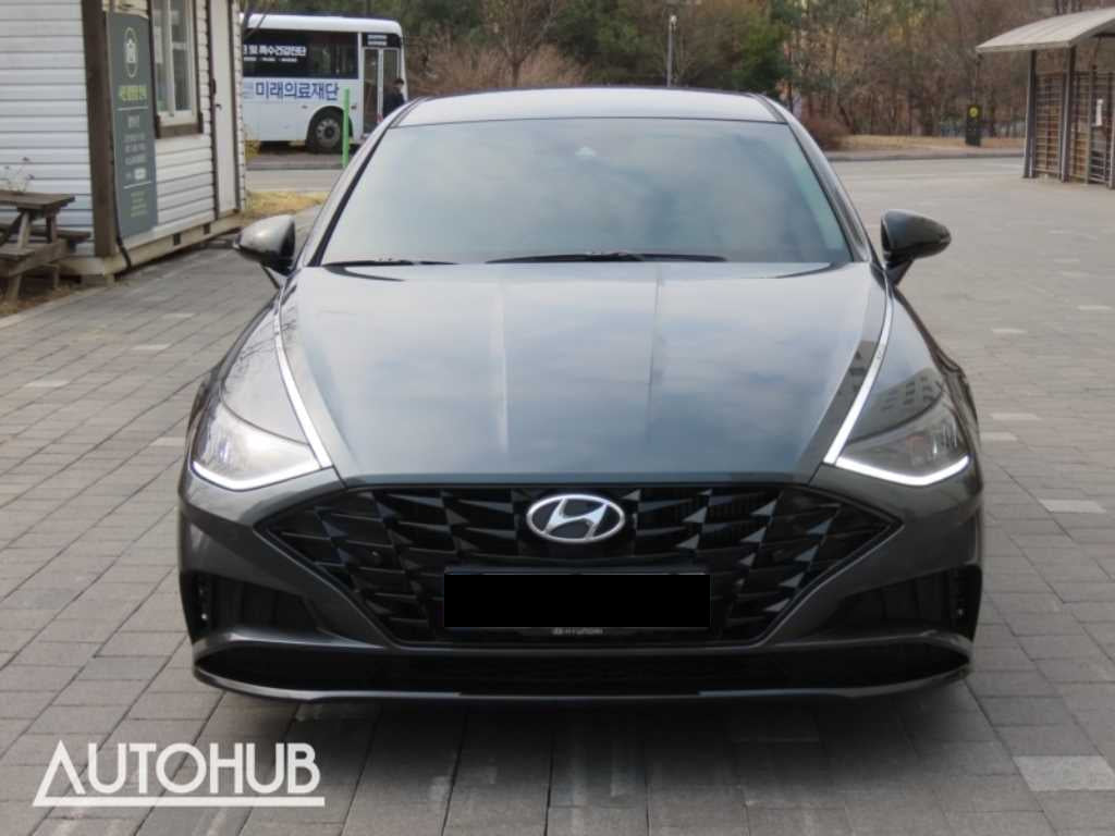 Hyundai Sonata — photo 01