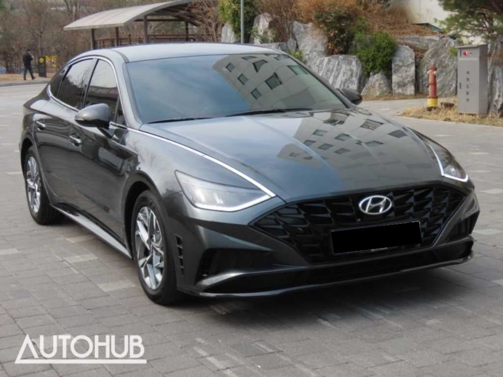Hyundai Sonata — photo 02