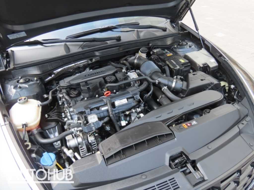 Hyundai Sonata — photo 05