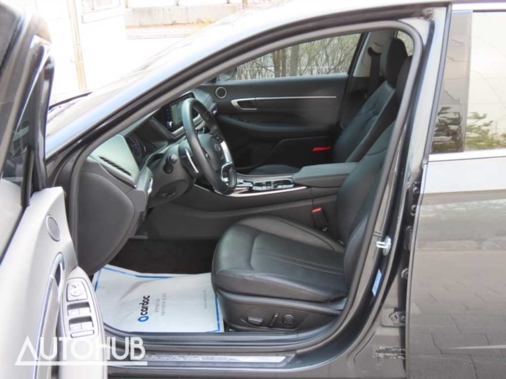 Hyundai Sonata — photo 14