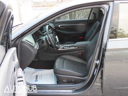 Hyundai Sonata — photo 14