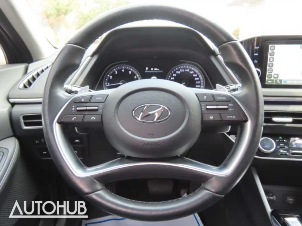 Hyundai Sonata — photo 17