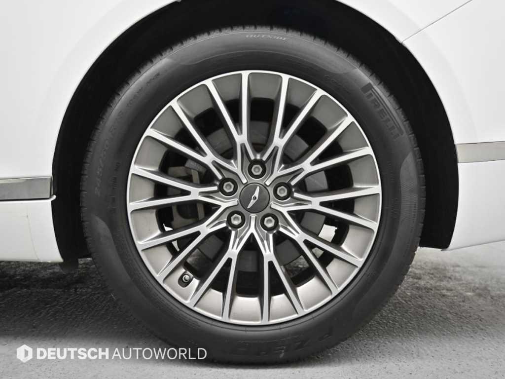 Genesis G80 — photo 06