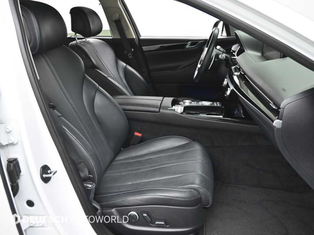 Genesis G80 — photo 11