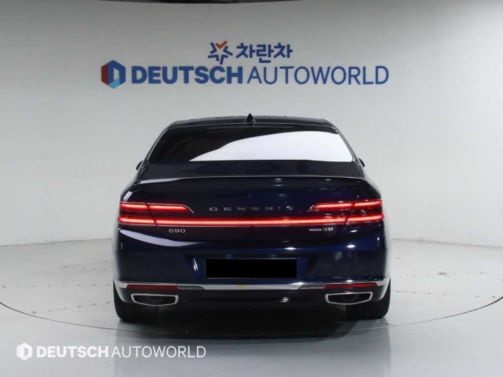 Genesis G90 — photo 04