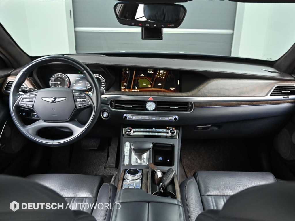 Genesis G90 — photo 07