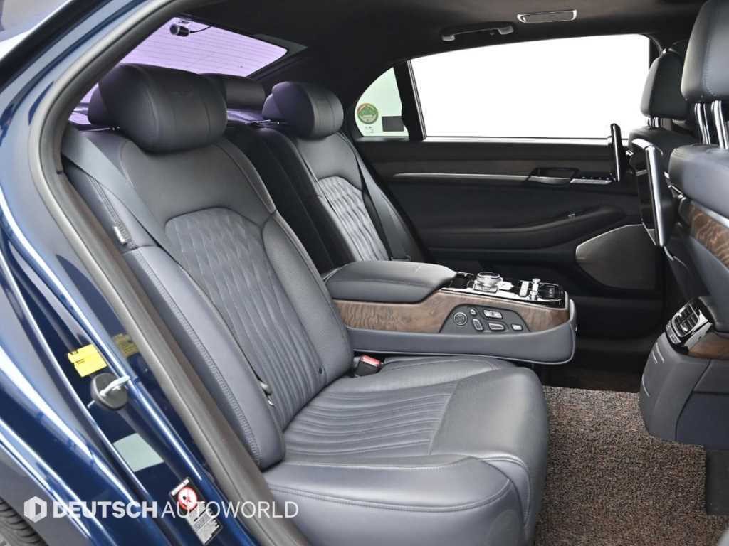 Genesis G90 — photo 12