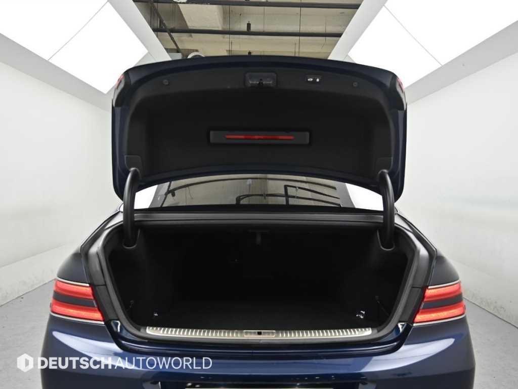 Genesis G90 — photo 19