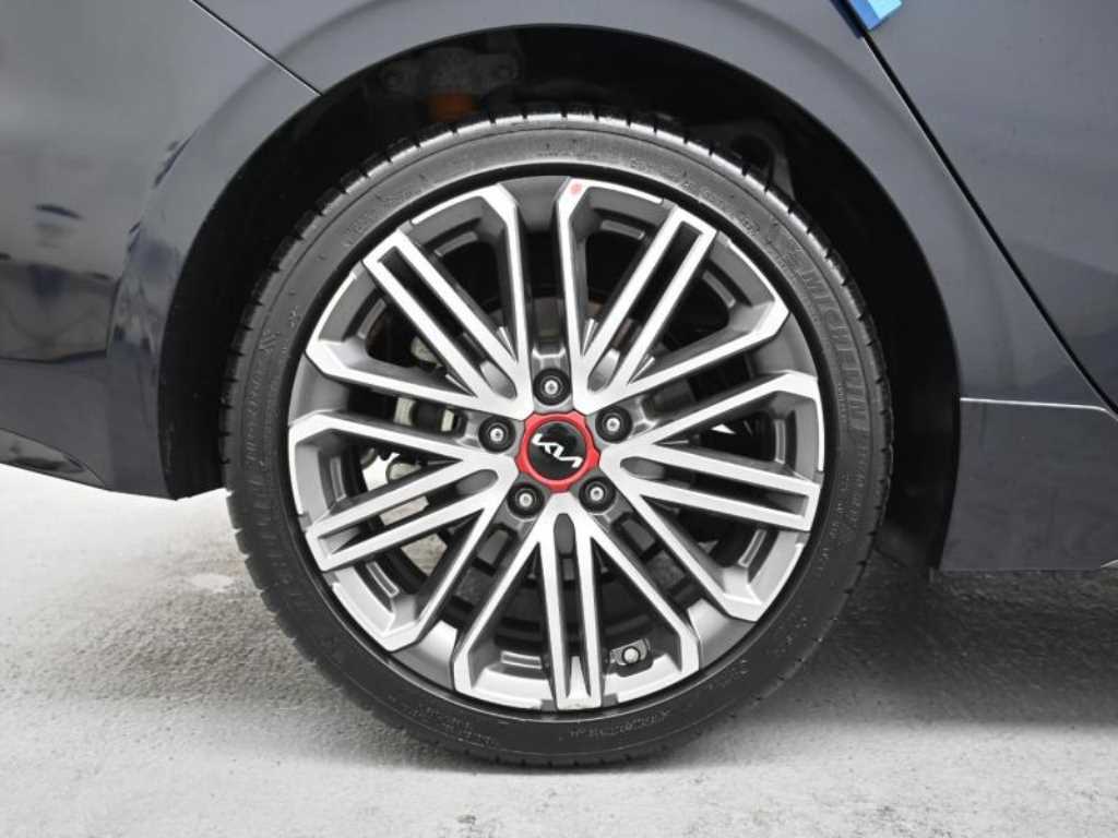 Kia K3 — photo 05