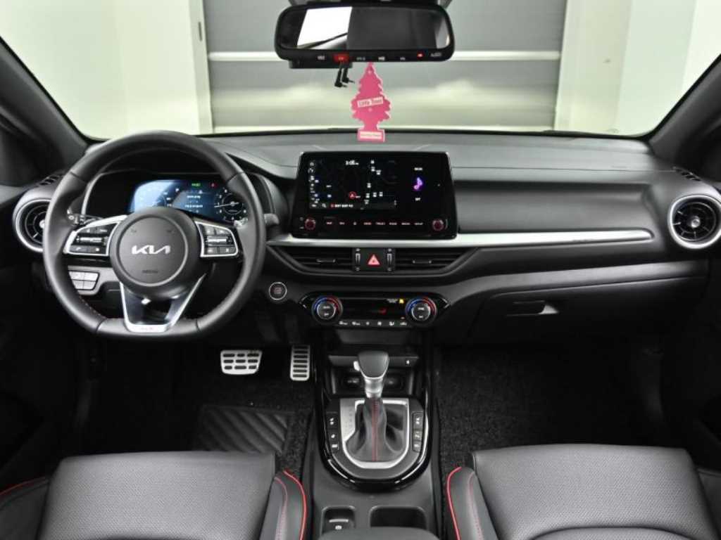 Kia K3 — photo 07