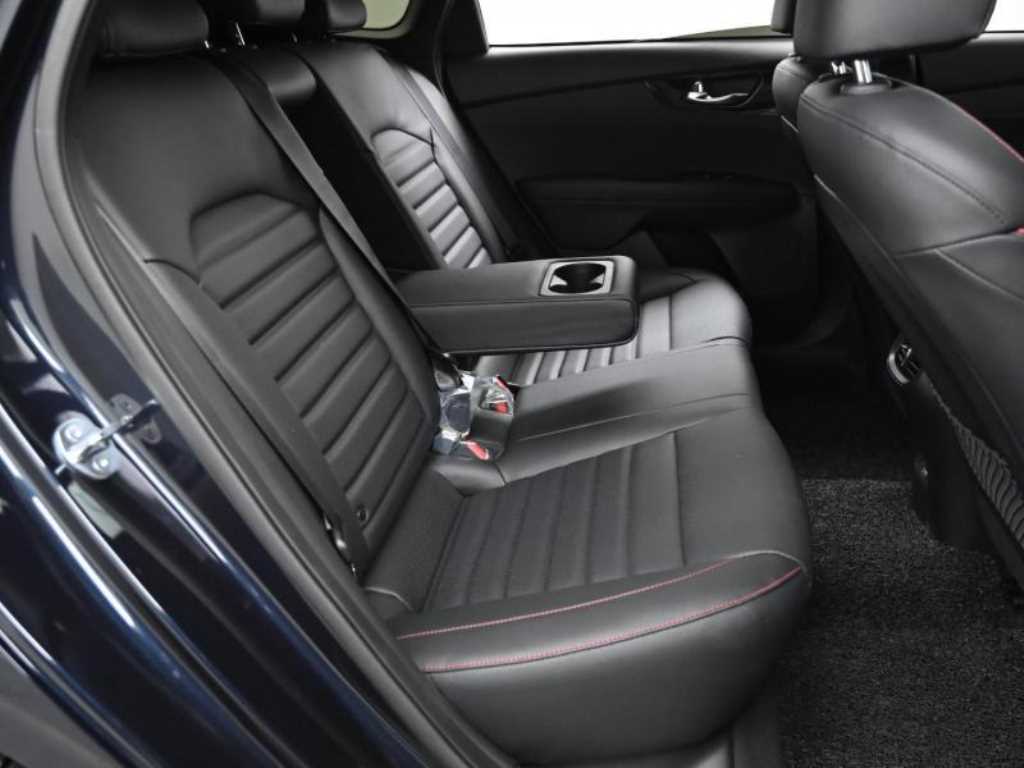 Kia K3 — photo 12