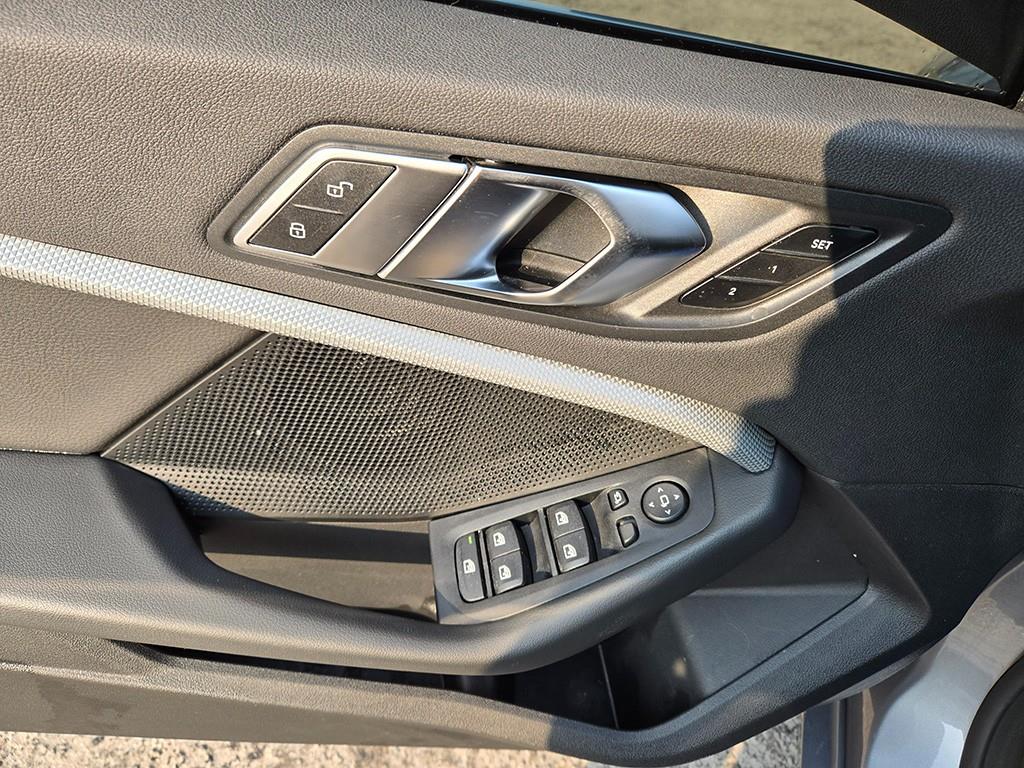 BMW 2-Series — photo 12