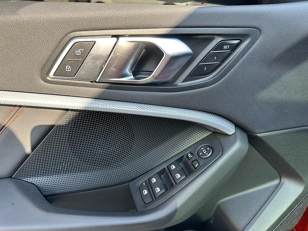 BMW 1-Series — photo 16