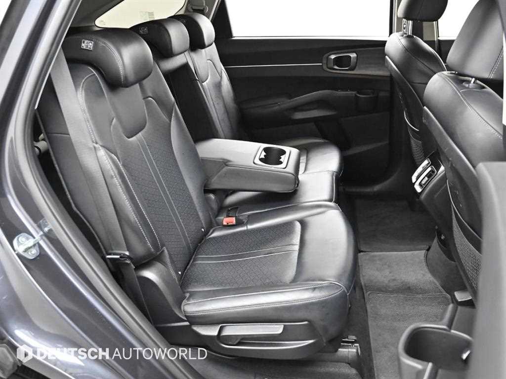 Kia Sorento — photo 12