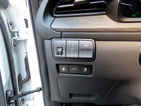 Kia K7 — photo 12
