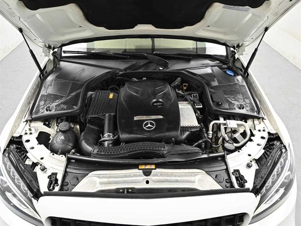 Mercedes-Benz C-Class — photo 19