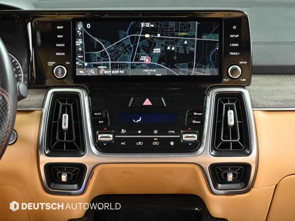 Kia Sorento — photo 14