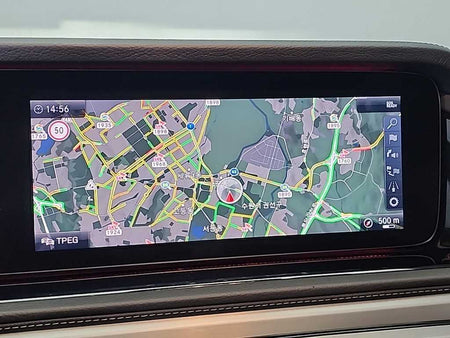 Mercedes-Benz G-Class — photo 15