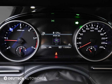 Kia Carnival — photo 08