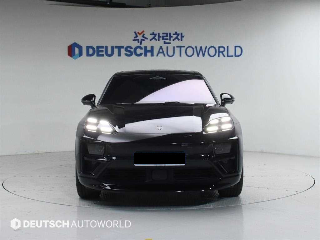 Porsche Macan — photo 03
