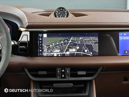 Porsche Macan — photo 14