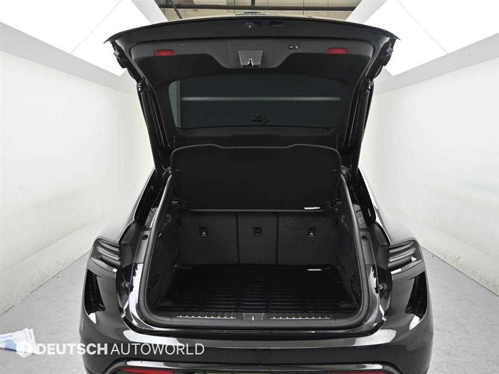 Porsche Macan — photo 19
