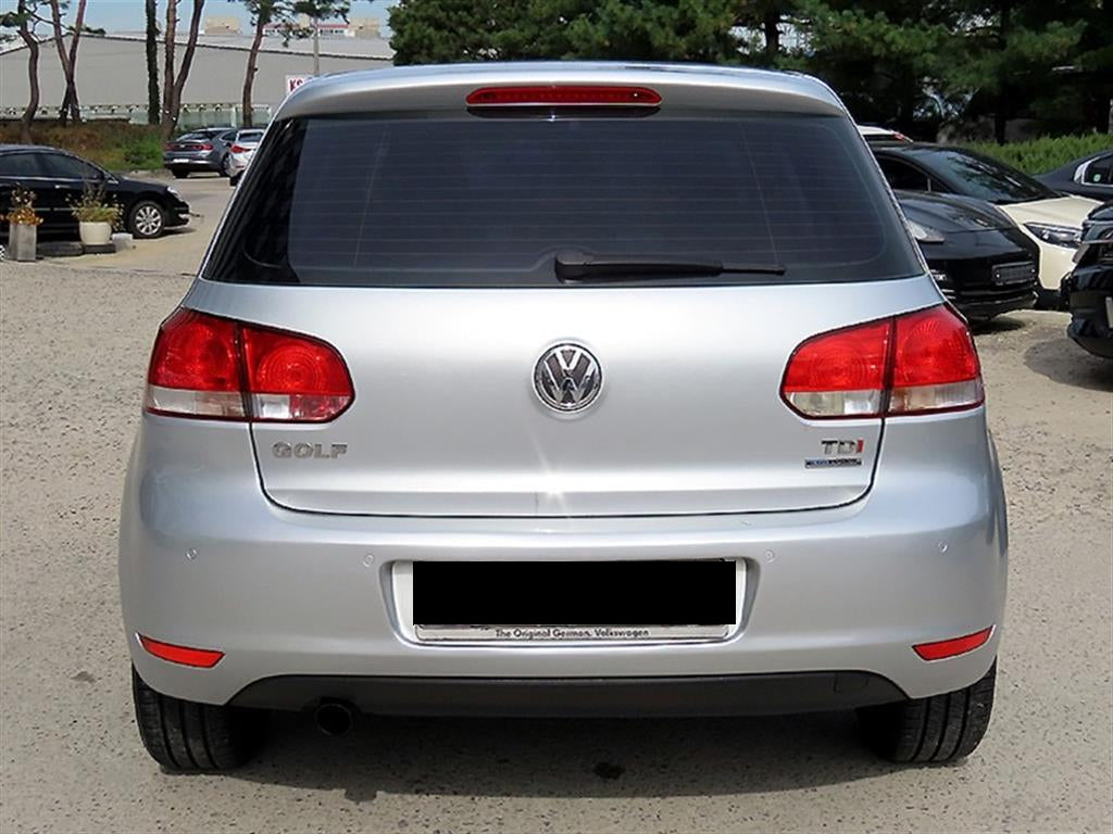 Volkswagen Golf — photo 04