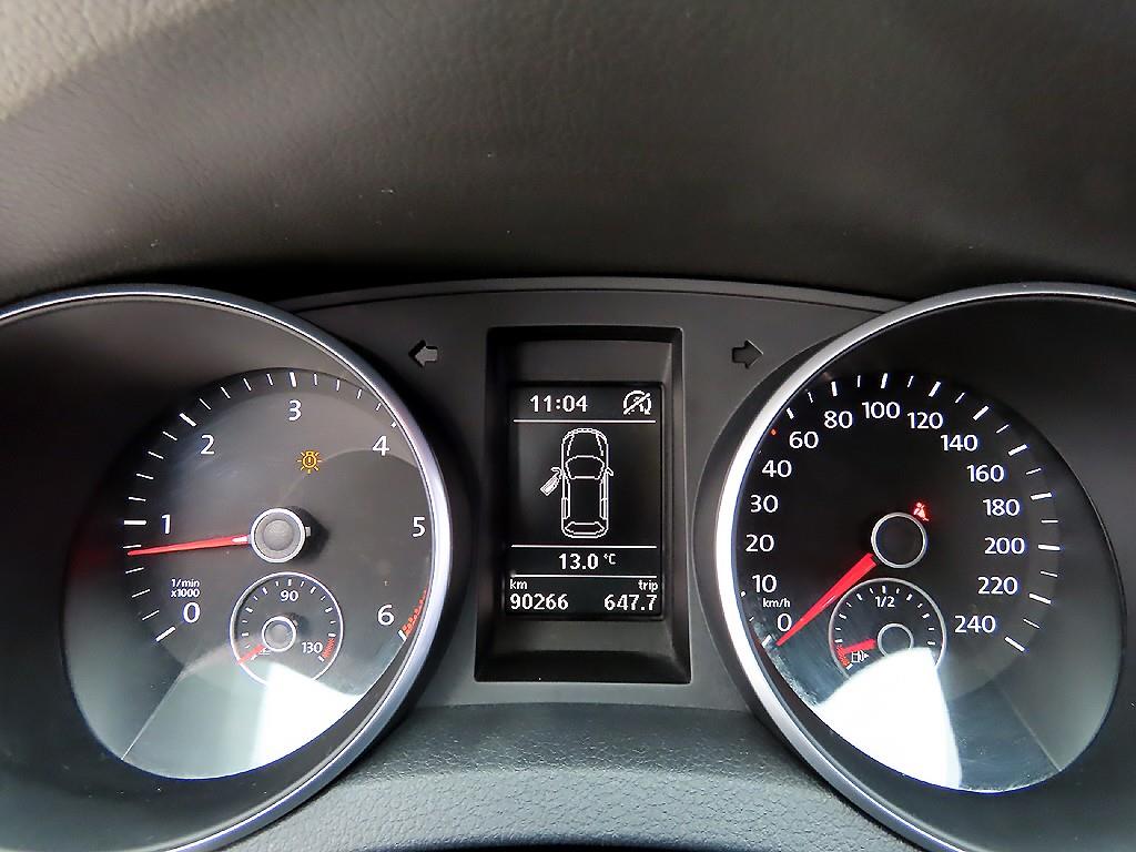 Volkswagen Golf — photo 09
