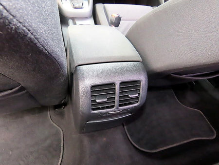 Volkswagen Golf — photo 16