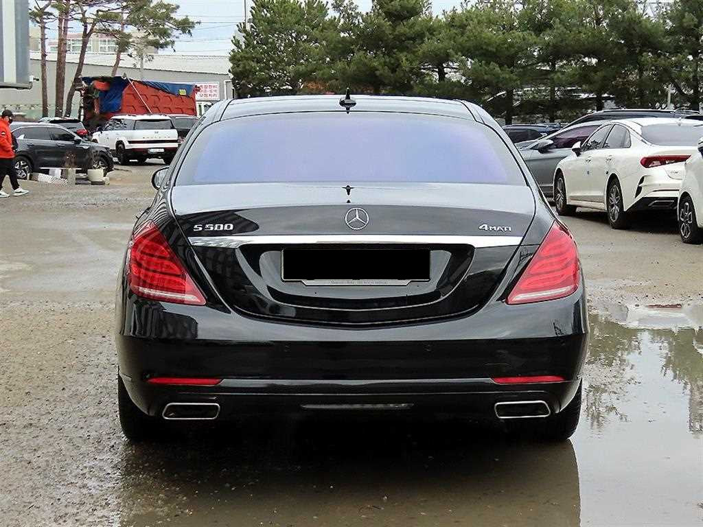 Mercedes-Benz S-Class — photo 04
