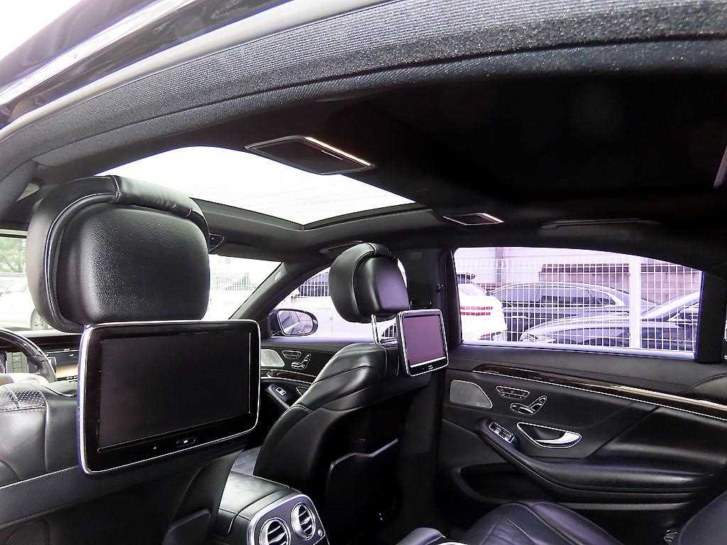Mercedes-Benz S-Class — photo 16