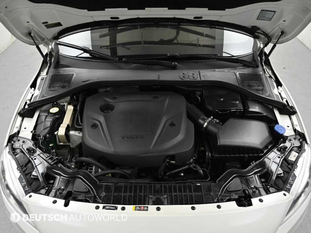 Volvo S60 — photo 06
