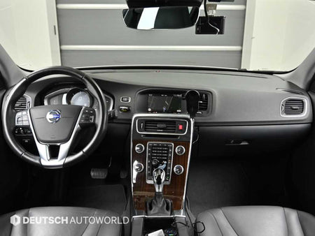 Volvo S60 — photo 07
