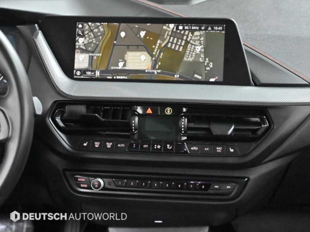 BMW 1-Series — photo 14