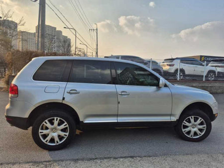 Volkswagen Touareg — photo 02