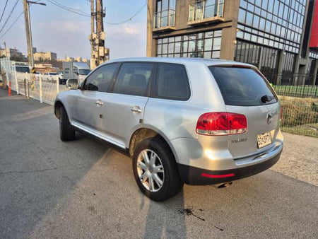Volkswagen Touareg — photo 06
