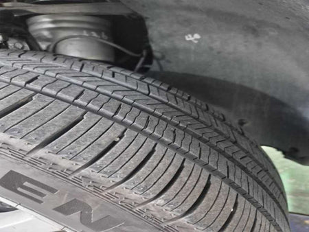 Volkswagen Touareg — photo 15