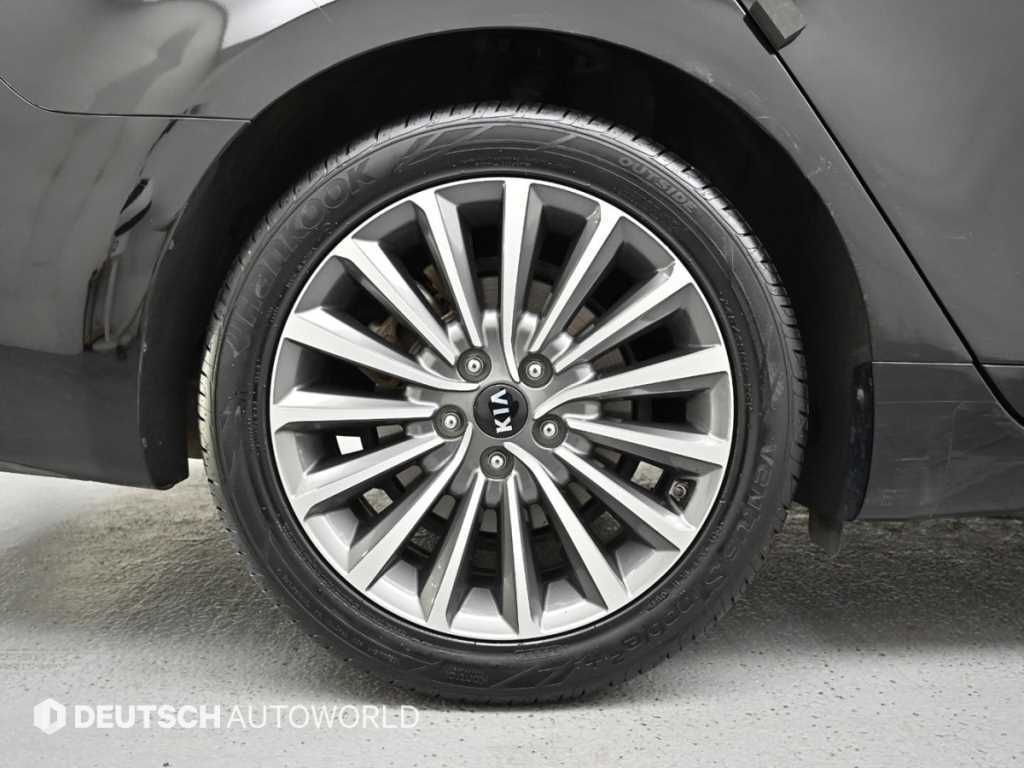 Kia K7 — photo 05